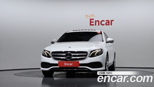 Mercedes-Benz E-Class E200 Avantgarde