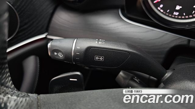 Mercedes-Benz E-Class E200 Avantgarde