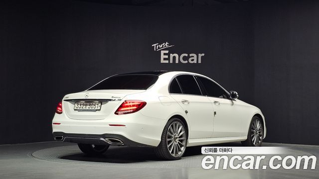 Mercedes-Benz E-Class E350 4MATIC AMG Line