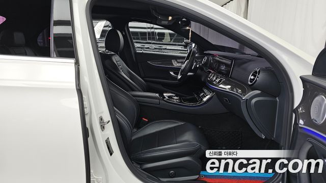 Mercedes-Benz E-Class E350 4MATIC AMG Line