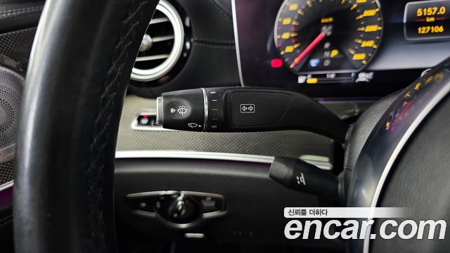 Mercedes-Benz E-Class E350 4MATIC AMG Line