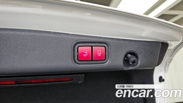 Mercedes-Benz E-Class E350 4MATIC AMG Line