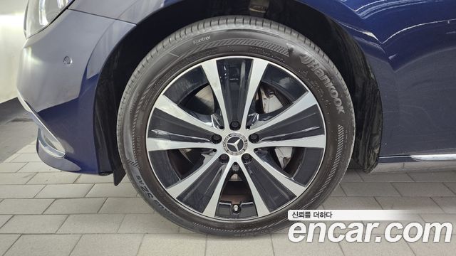 Mercedes-Benz E-Class E300e 4MATIC Exclusive