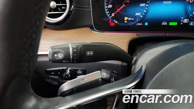 Mercedes-Benz E-Class E300e 4MATIC Exclusive