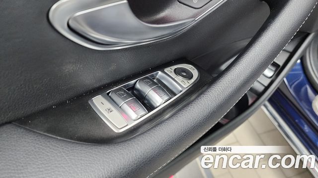 Mercedes-Benz E-Class E300e 4MATIC Exclusive