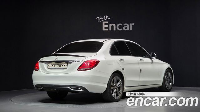 Mercedes-Benz C-Class C200 Avantgarde
