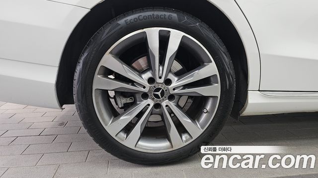 Mercedes-Benz C-Class C200 Avantgarde