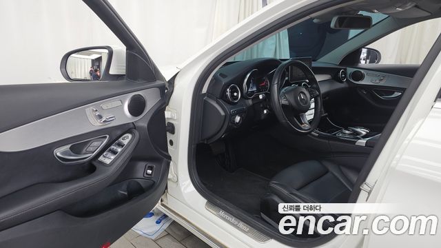 Mercedes-Benz C-Class C200 Avantgarde