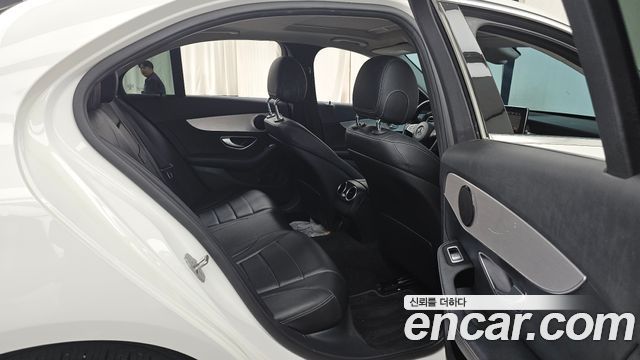 Mercedes-Benz C-Class C200 Avantgarde