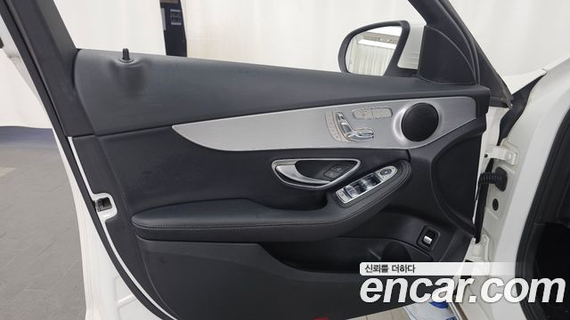 Mercedes-Benz C-Class C200 Avantgarde