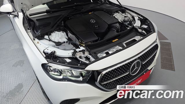 Mercedes-Benz E-Class E200 Avantgarde