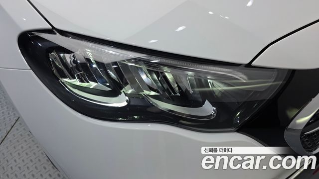 Mercedes-Benz E-Class E200 Avantgarde