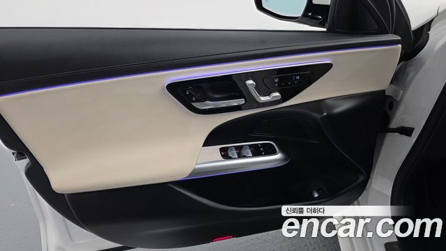 Mercedes-Benz E-Class E200 Avantgarde