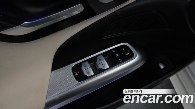 Mercedes-Benz E-Class E200 Avantgarde