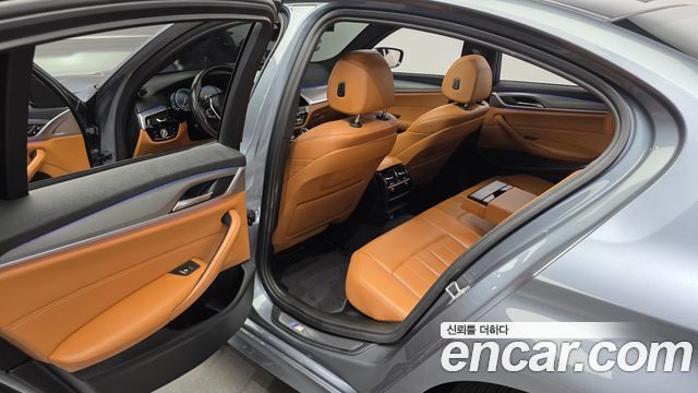 BMW 5-Series 530i xDrive M Sport Package