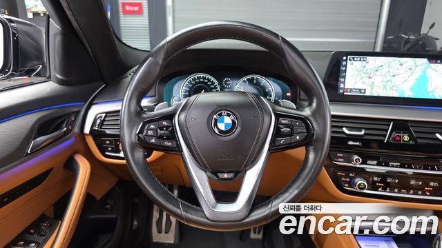 BMW 5-Series 530i xDrive M Sport Package