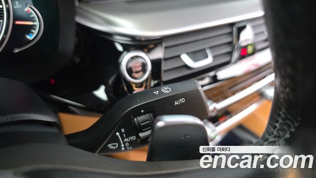 BMW 5-Series 530i xDrive M Sport Package