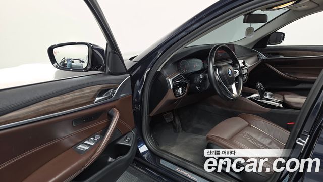 BMW 5-Series 520d Luxury Plus