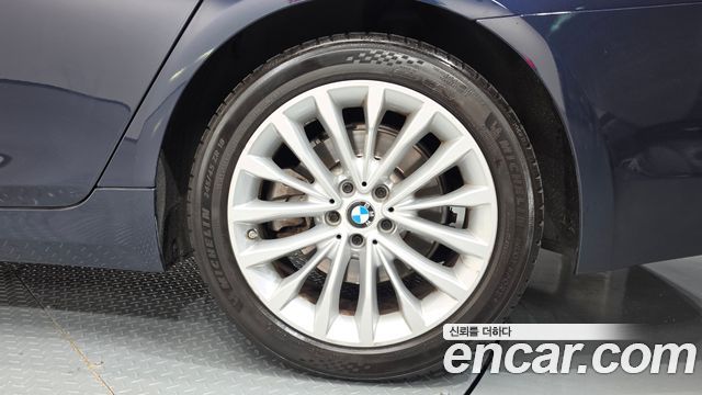 BMW 5-Series 520d Luxury Plus
