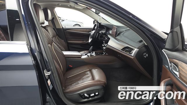 BMW 5-Series 520d Luxury Plus