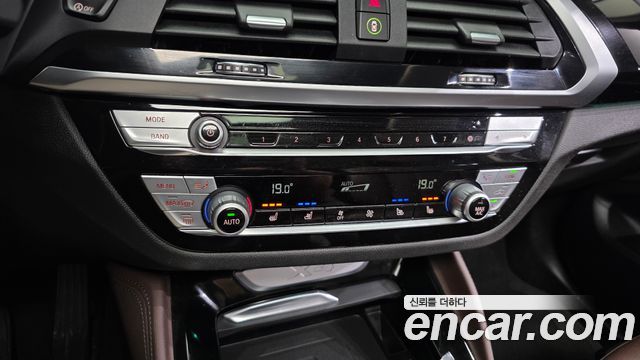 BMW X4 xDrive20i xLine