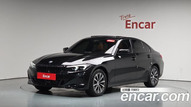 BMW 3-Series 320i