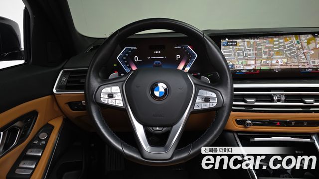 BMW 3-Series 320i