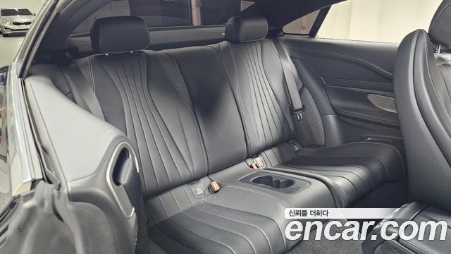 Mercedes-Benz E-Class E300d 4MATIC Coupe