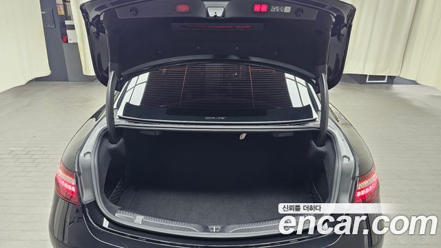 Mercedes-Benz E-Class E300d 4MATIC Coupe