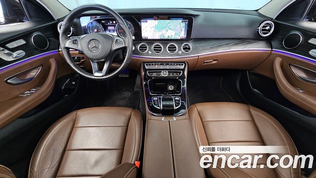 Mercedes-Benz E-Class E220d 4MATIC Avantgarde