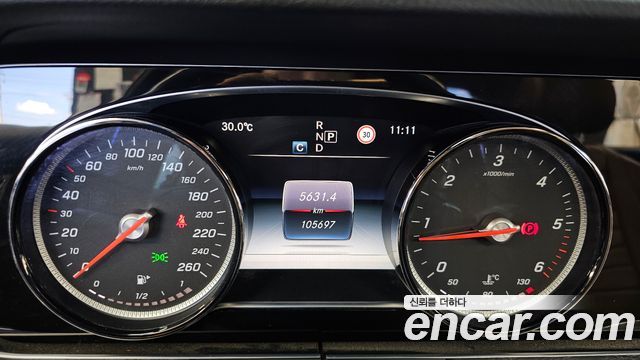 Mercedes-Benz E-Class E220d 4MATIC Avantgarde