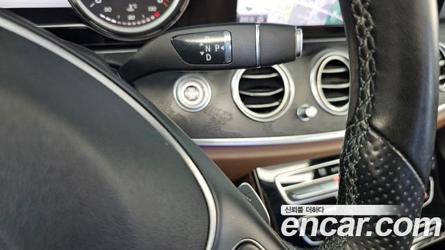 Mercedes-Benz E-Class E220d 4MATIC Avantgarde