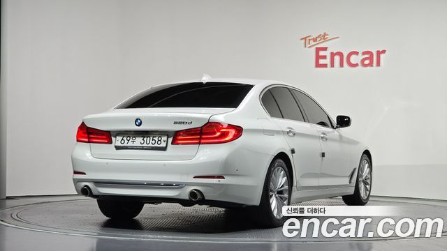BMW 5-Series 520d Luxury Plus