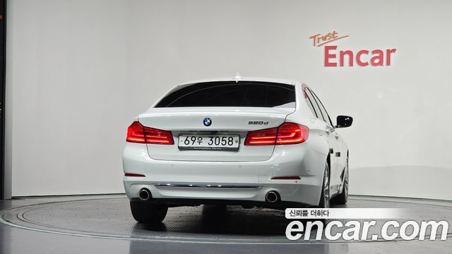 BMW 5-Series 520d Luxury Plus