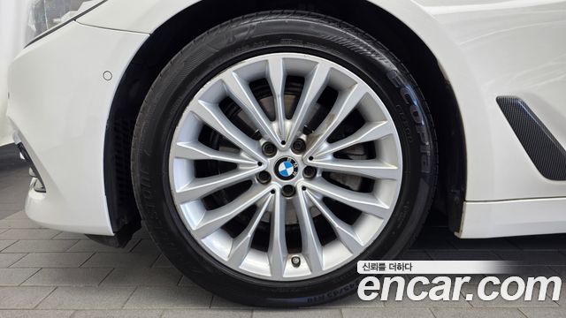 BMW 5-Series 520d Luxury Plus