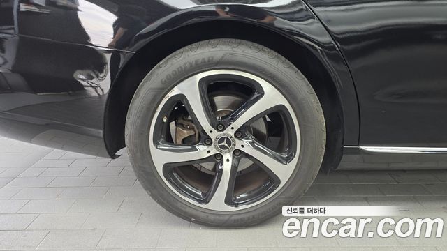 Mercedes-Benz E-Class E250 Avantgarde