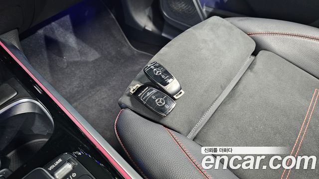Mercedes-Benz GLB-Class AMG GLB35 4MATIC