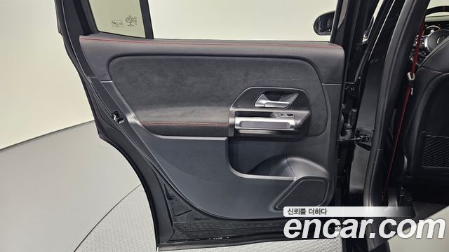 Mercedes-Benz GLB-Class AMG GLB35 4MATIC