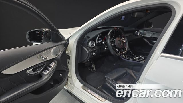 Mercedes-Benz C-Class C63 AMG