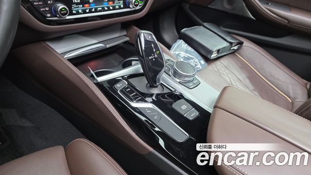 BMW 5-Series 530i M Sport Package Plus
