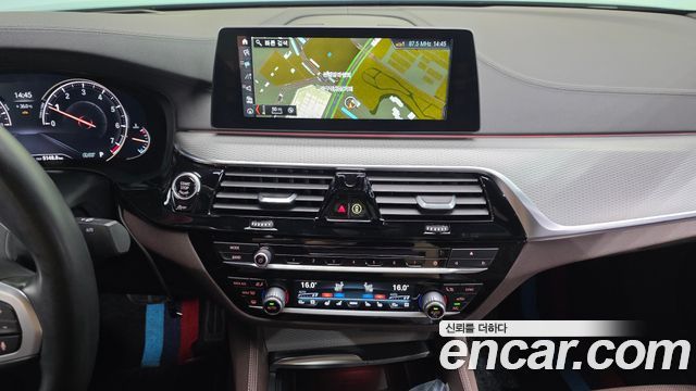 BMW 5-Series 530i M Sport Package Plus