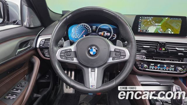 BMW 5-Series 530i M Sport Package Plus