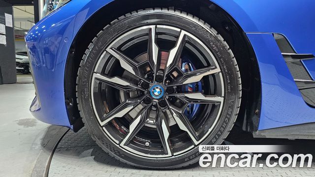 BMW i4 M50