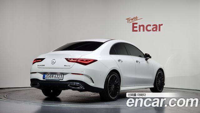 Mercedes-Benz CLA-Class CLA250 4MATIC