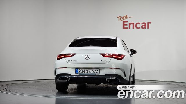 Mercedes-Benz CLA-Class CLA250 4MATIC
