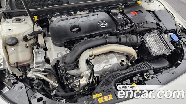Mercedes-Benz CLA-Class CLA250 4MATIC