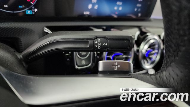 Mercedes-Benz CLA-Class CLA250 4MATIC
