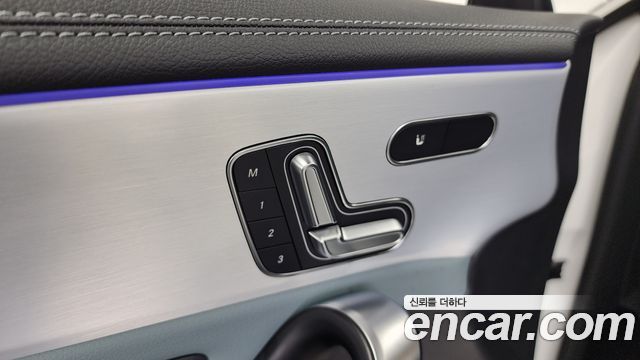 Mercedes-Benz CLA-Class CLA250 4MATIC