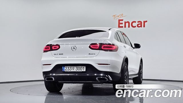 Mercedes-Benz GLC-Class GCL300 4MATIC Coupe