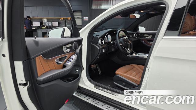 Mercedes-Benz GLC-Class GCL300 4MATIC Coupe